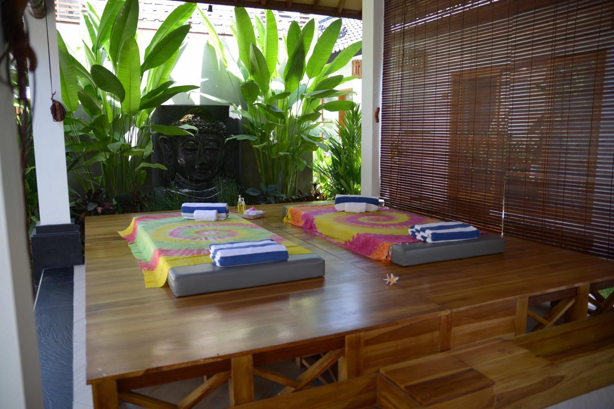 Villa Casablanca Surf Keramas Exterior photo