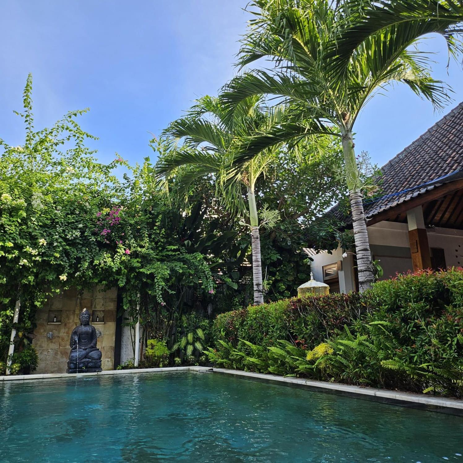 Villa Casablanca Surf Keramas Exterior photo