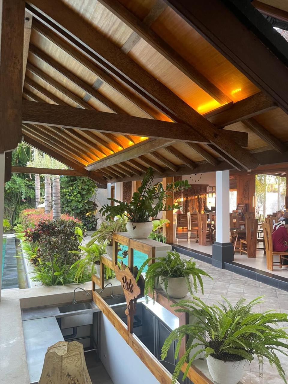 Villa Casablanca Surf Keramas Exterior photo